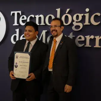 Foto alumnos graduandos
