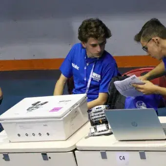 Estudiante se encuentra en la competencia.