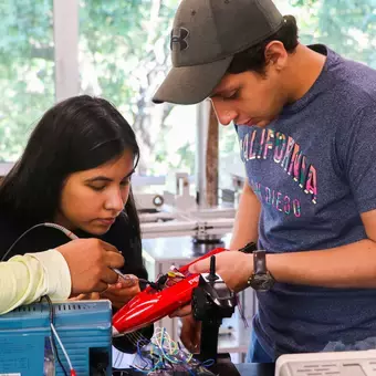 Alumnos del Tecnológico de Monterrey viviendo su Semanai en campus Tampico