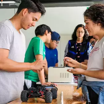 Alumnos del Tecnológico de Monterrey viviendo su Semanai en campus Tampico