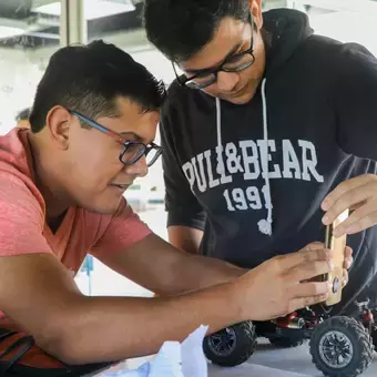 Alumnos del Tecnológico de Monterrey viviendo su Semanai en campus Tampico