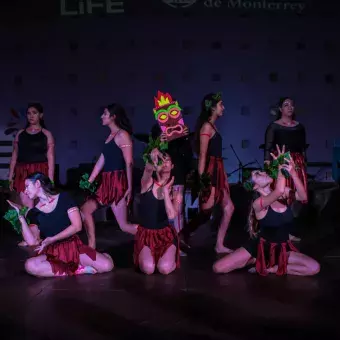 Canto, danza, música en el festival de arte del tec de monterrey en Zacatecas