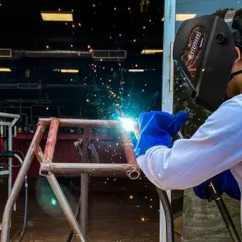 Estudiantes de Tampico reiniciaron actividades guardando la sana distancia.