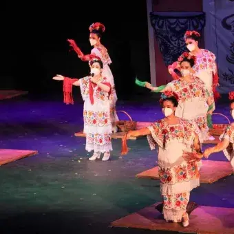 Bailarinas del elenco "La Lotería", Raíces 2021