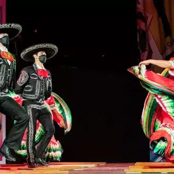 Mariachis en "La Lotería"