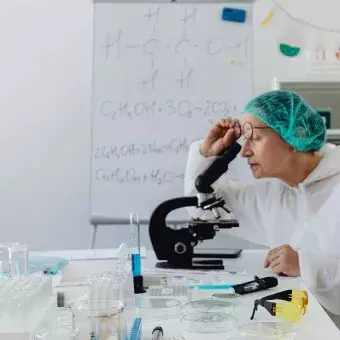 Mujeres en la ciencia: retos y gratificaciones