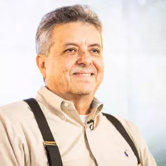 El Dr. Cipriano Santos se incorpora al Tec como profesor distinguido de la Escuela de Ingeniería y Ciencias.