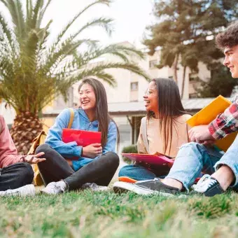 Especialistas en psicología positiva y educación analizaron los desafíos que hay para la enseñanza en la era postCOVID.