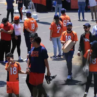 Denver Broncos Mexico Tour 2023 en Tec campus Santa Fe