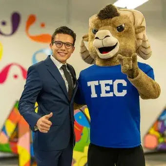 Patricio Tobón y Teus 