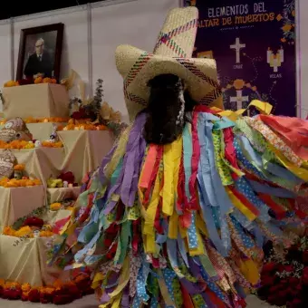 Altar de muertos en honor a Don Eugenio Garza Sada.