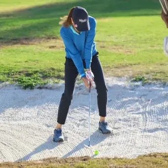En el búnker del Torneo de Golf EXATEC Blue Open Laguna 2024
