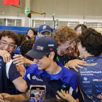 Obtienen pase a final de certamen de robótica. 