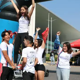 Por sexto año, la Escuela de Ingeniería y Ciencias y la Sociedad de Estudiantes de Ingeniería del Tecnológico de Monterrey en Cuernavaca llevaron a cabo la carrera de autos sin motor, Downhill Challenge Racer.