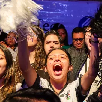 Estudiantes realizan porras en FIRST Regional Laguna 2025