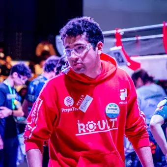 La concentración de los jugadores humanos en FIRST Regional Laguna 2025