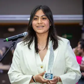 De campeona infantil en artes marciales a ganadora en Premio Mujer Tec
