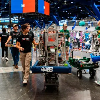 Equipo de robótica mexicano participa en el mundial de FIRST Robotics Competition en Houston, Texas
