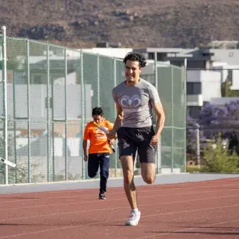 estudiantes-en-atletismo