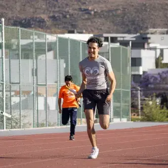 estudiantes-en-atletismo