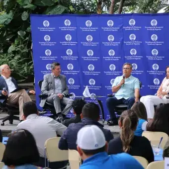 La Escuela de Negocios del campus Cuernavaca reunió a egresados para h