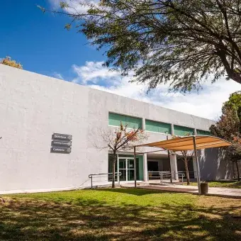 Biblioteca y cafetería del Tec de Monterrey campus Laguna