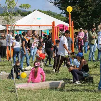 Labor social en Zapopan, realizado por estudiantes de la PrepaTec Guadalajara.