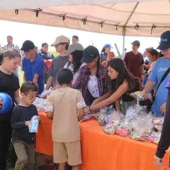 Labor social en Zapopan, realizado por estudiantes de la PrepaTec Guadalajara.