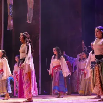 Alumnos de la compañía de danza