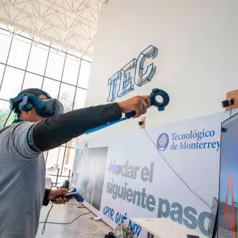 Alumno de Torreón hace uso de realidad virtual en el Symposium de Inteligencia Artificial celebrado en el Tec de Monterrey campus Laguna