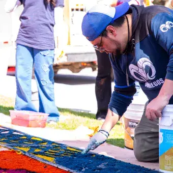 Montaje de catrina monumental para Mictlán "Entre sueños y tradiciones