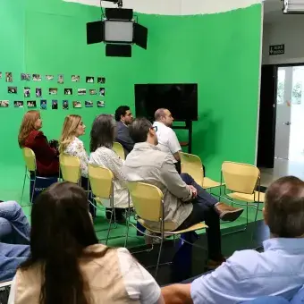 Campus Cuernavaca celebró “Regreso a Casa”, reuniendo a 137 EXATEC de 1985 a 2025 en una jornada de nostalgia, aprendizaje, clases muestra y reconocimiento a egresados con 40 años de trayectoria.