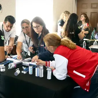 Estudiantes del Tec campus Cuernavaca impartieron un taller en la Space Exploration Educators Conference 2026 de la NASA en Houston, compartiendo competencias STEM y de exploración espacial.
