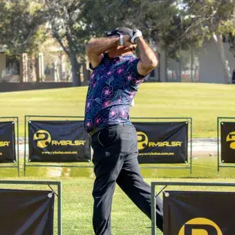 Golfista participando en Torneo de Golf EXATEC Blue Open 2026 del Tec de Monterrey campus Laguna